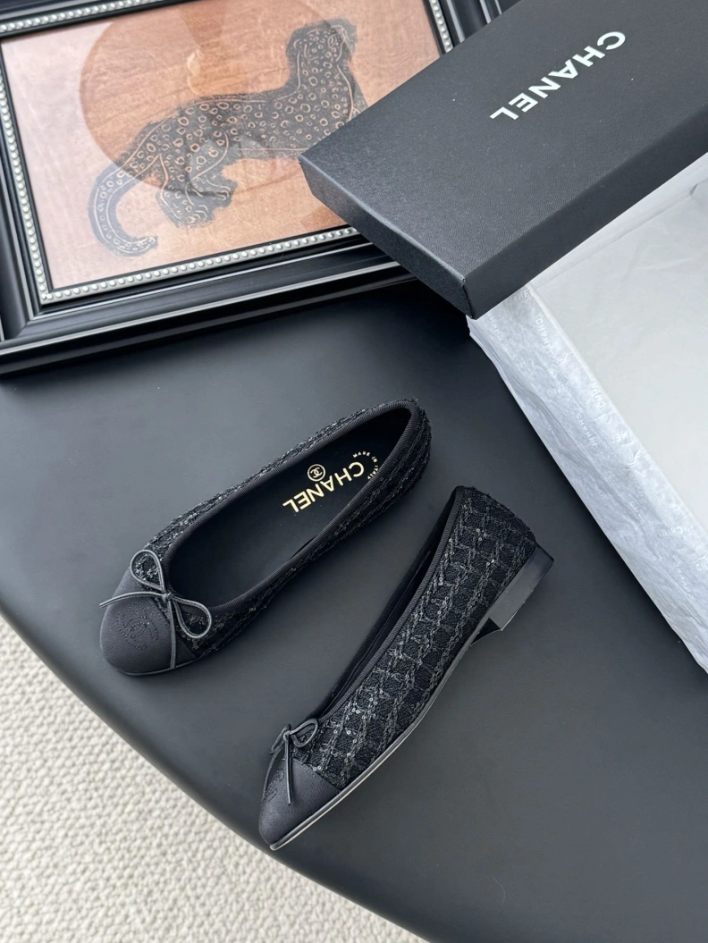 Trendy Chxnxl Flat Shoes 120842