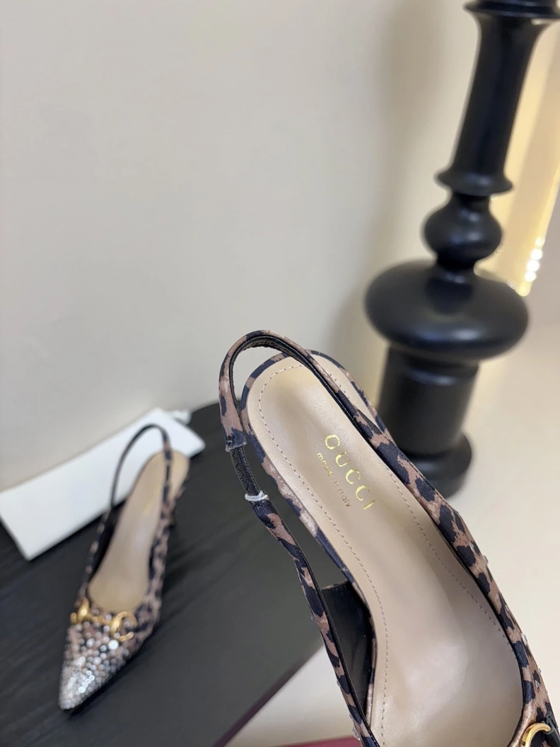 Vibrant Gxccx Sandals 157483