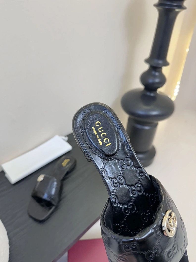 Gxccx Slippers WellDesigned 157353