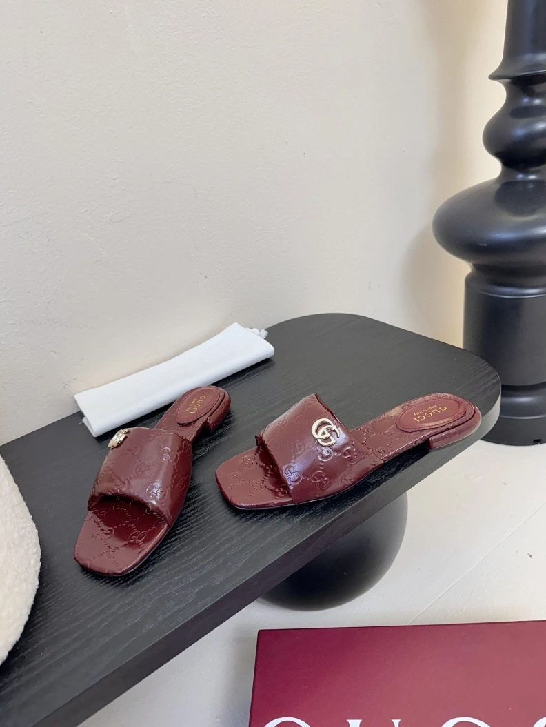 ModernLook Gxccx Slippers 157335