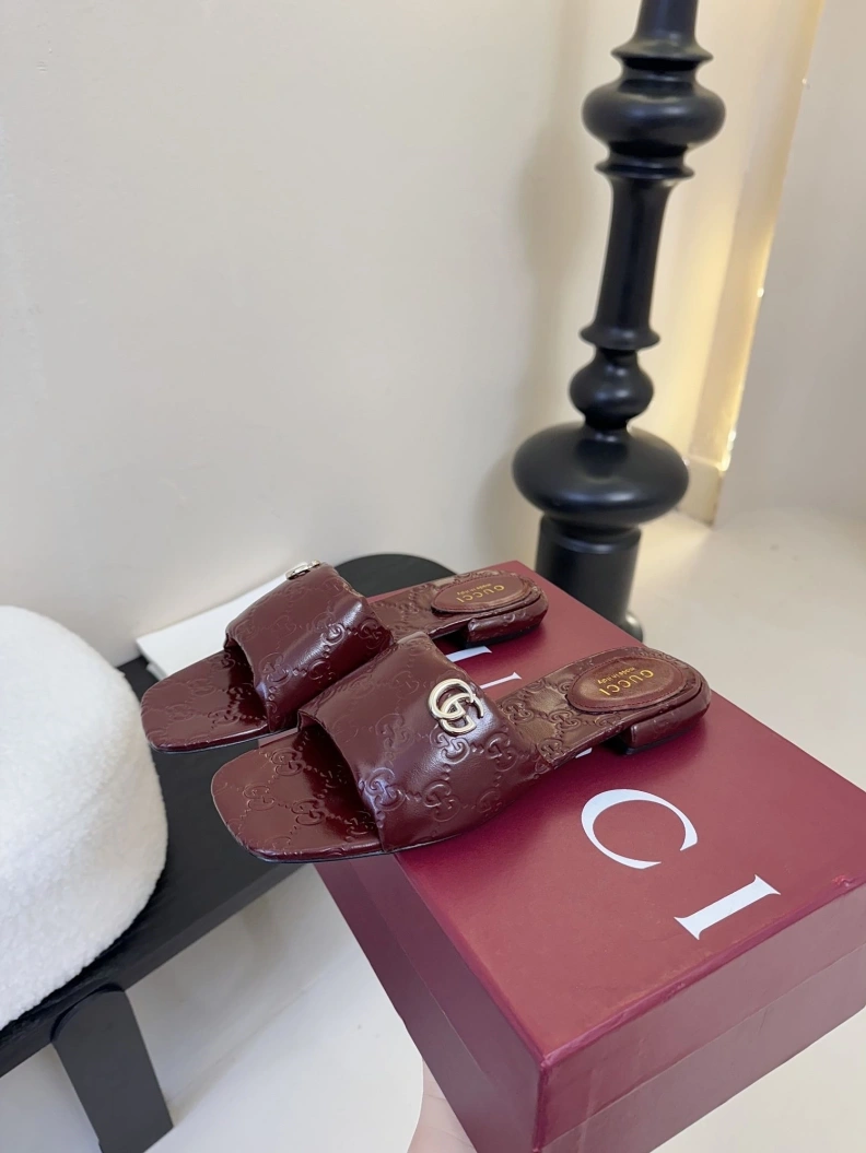 ModernLook Gxccx Slippers 157335