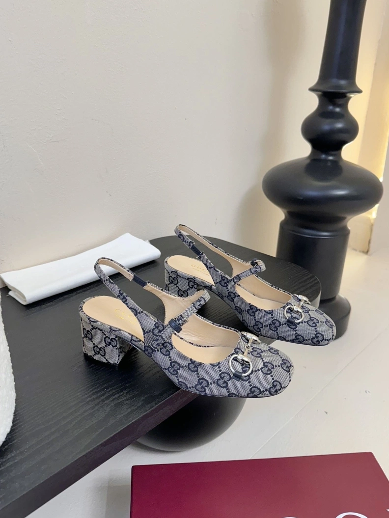 Cozy Gxccx Sandals 157482