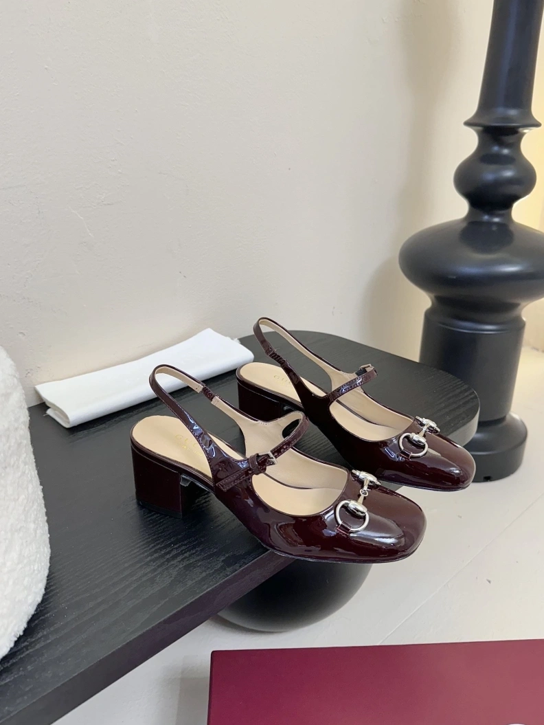 WellDesigned Gxccx Sandals 157451