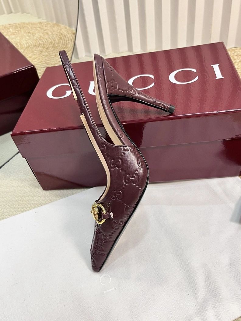 Sophisticated Gxccx Sandals 157466