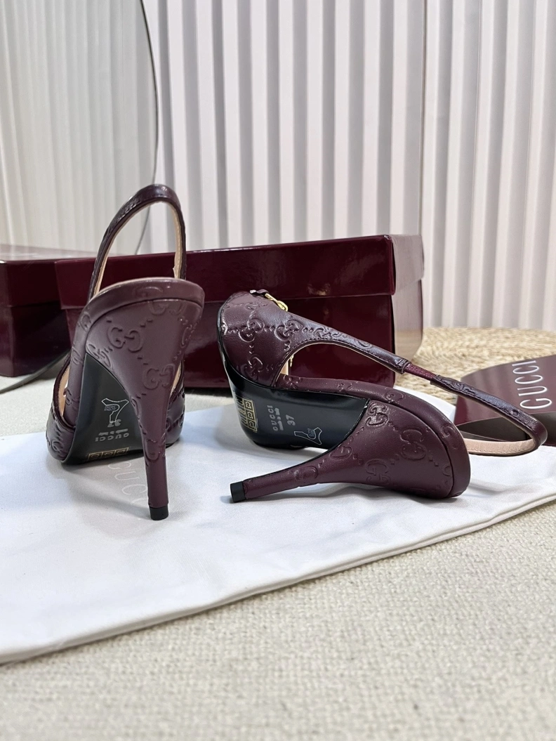 Sophisticated Gxccx Sandals 157466