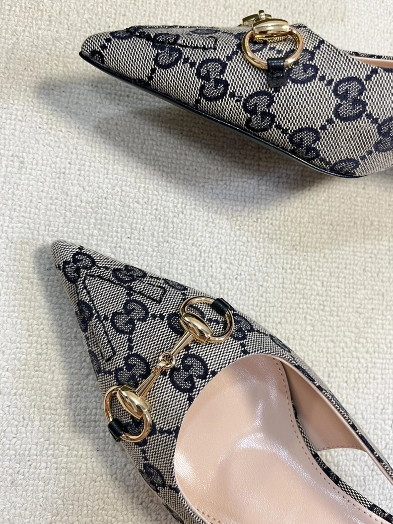Gxccx Sandals Compact 157453