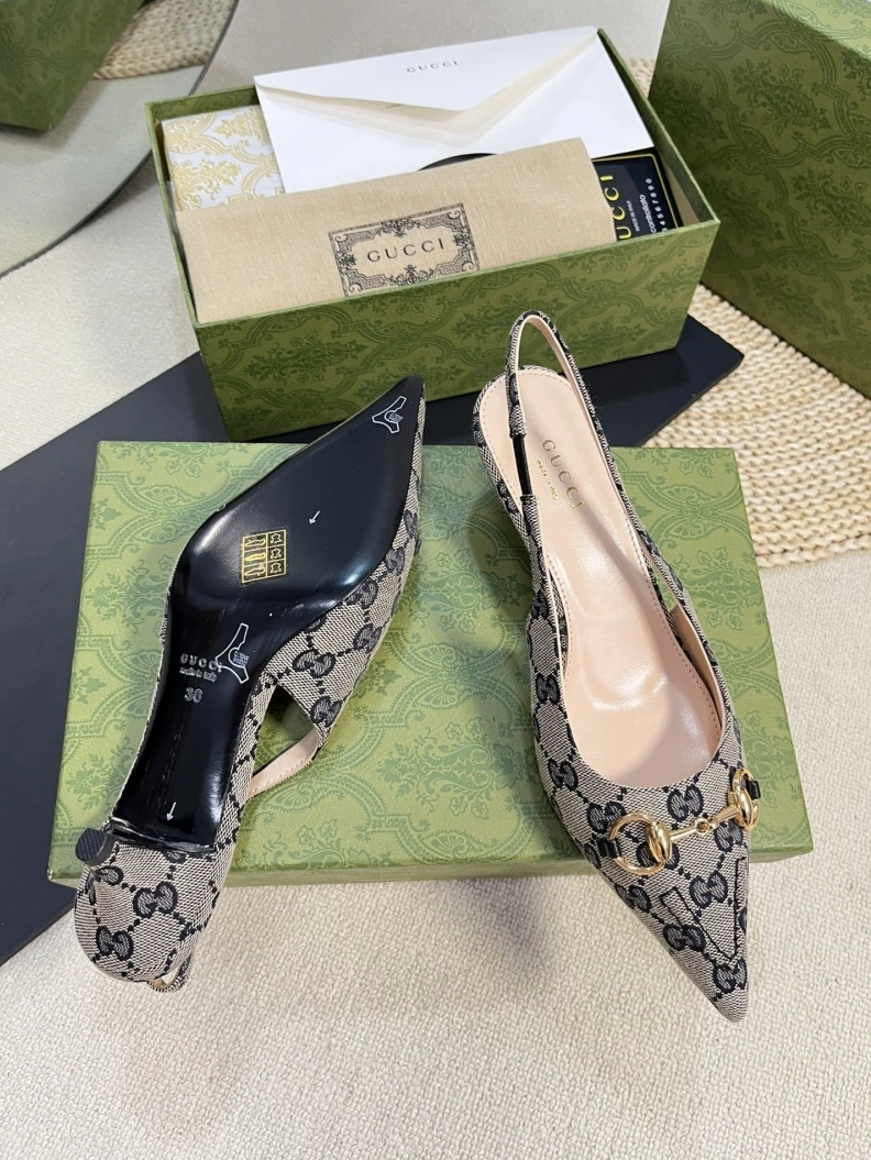Gxccx Sandals Compact 157453