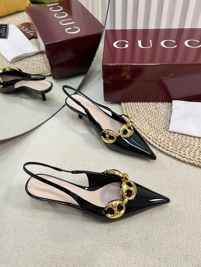 Elegant Gxccx Sandals 157461