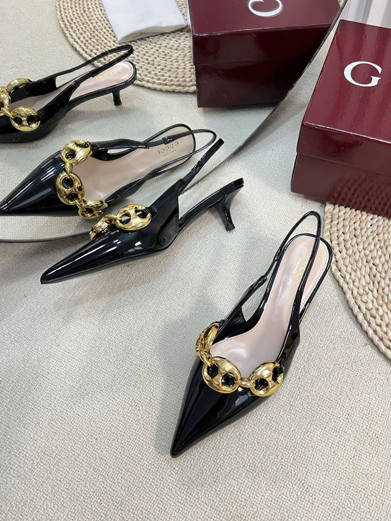 Elegant Gxccx Sandals 157461
