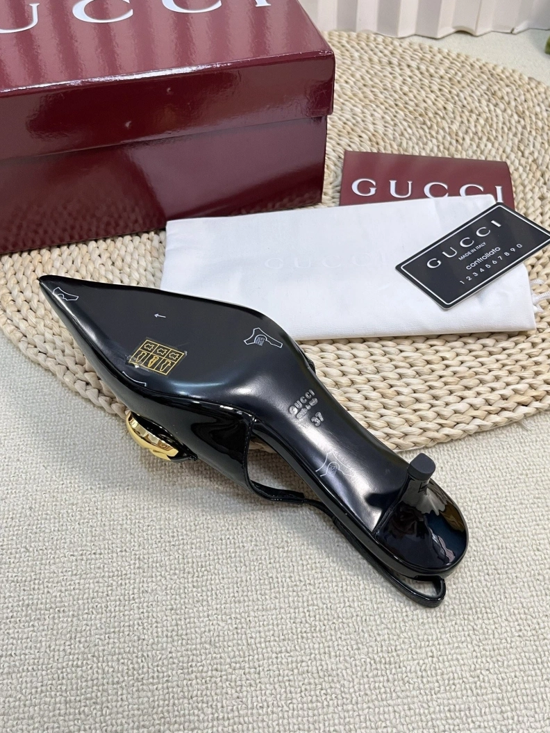 Elegant Gxccx Sandals 157461