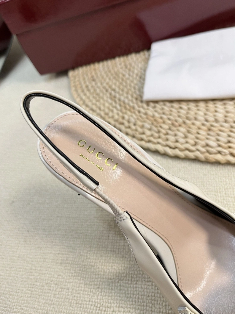 Gxccx Sandals WellDesigned 157473