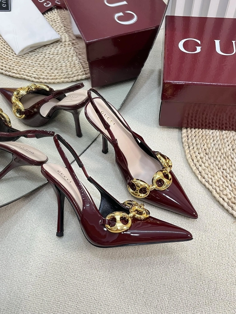 Lightweight Gxccx Sandals 157474