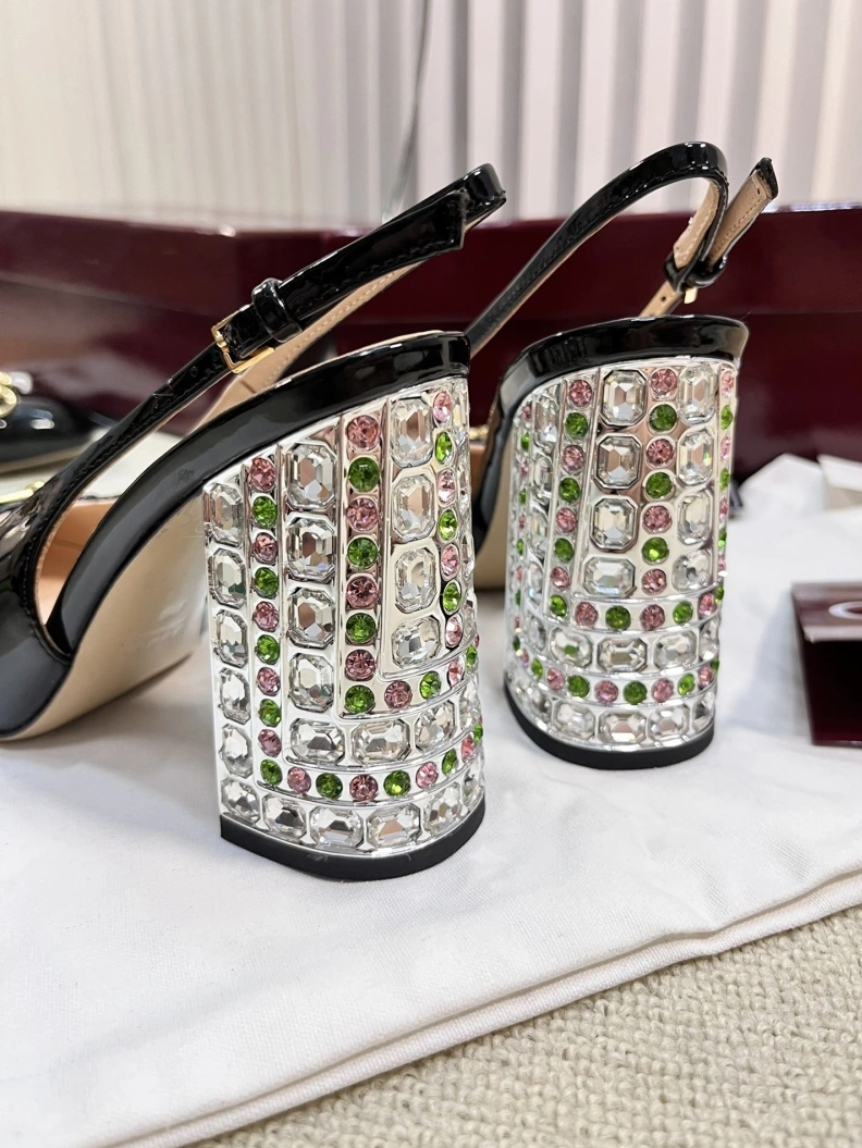 ModernLook Gxccx Sandals 157445