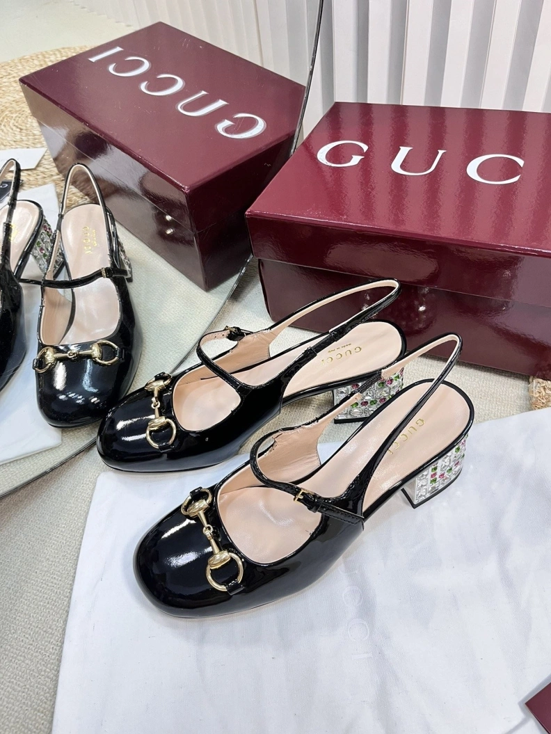 Affordable Gxccx Sandals 157443
