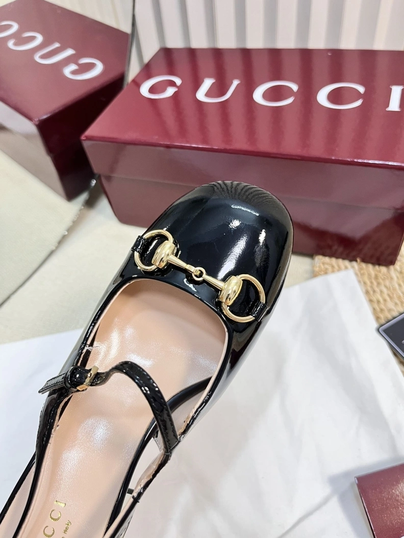 Affordable Gxccx Sandals 157443