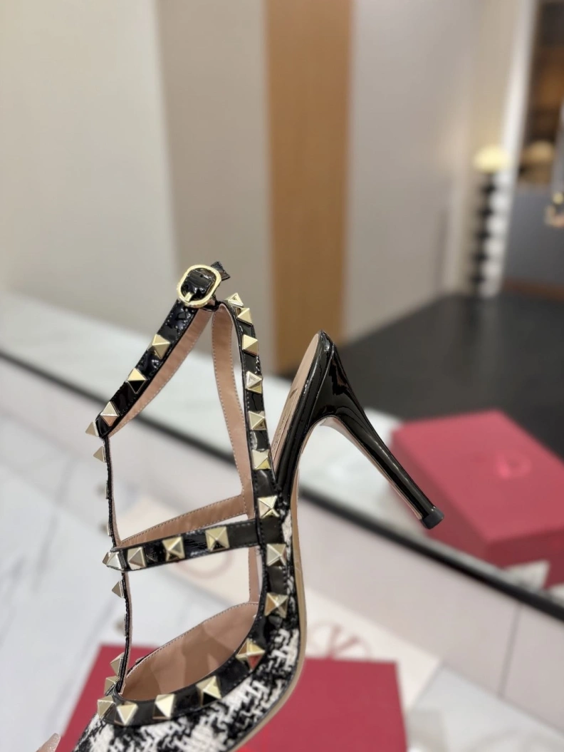 Fashionable Vxlxntino High Heels 229819
