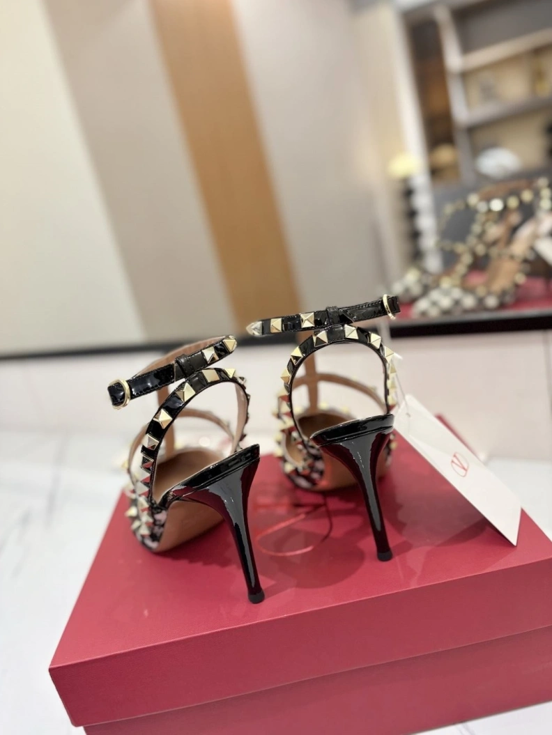 Fashionable Vxlxntino High Heels 229819