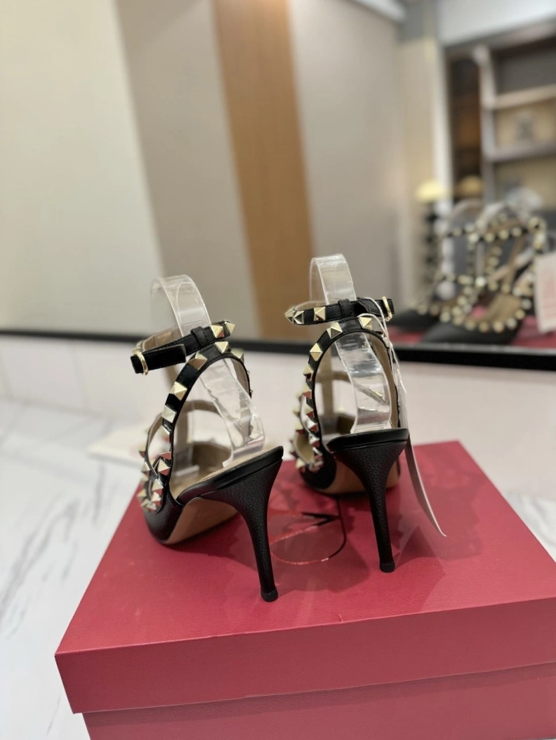 Trendy Vxlxntino High Heels 229804