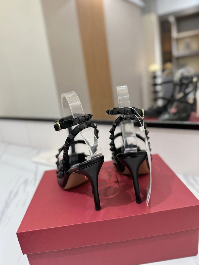 Durable Vxlxntino High Heels 229787