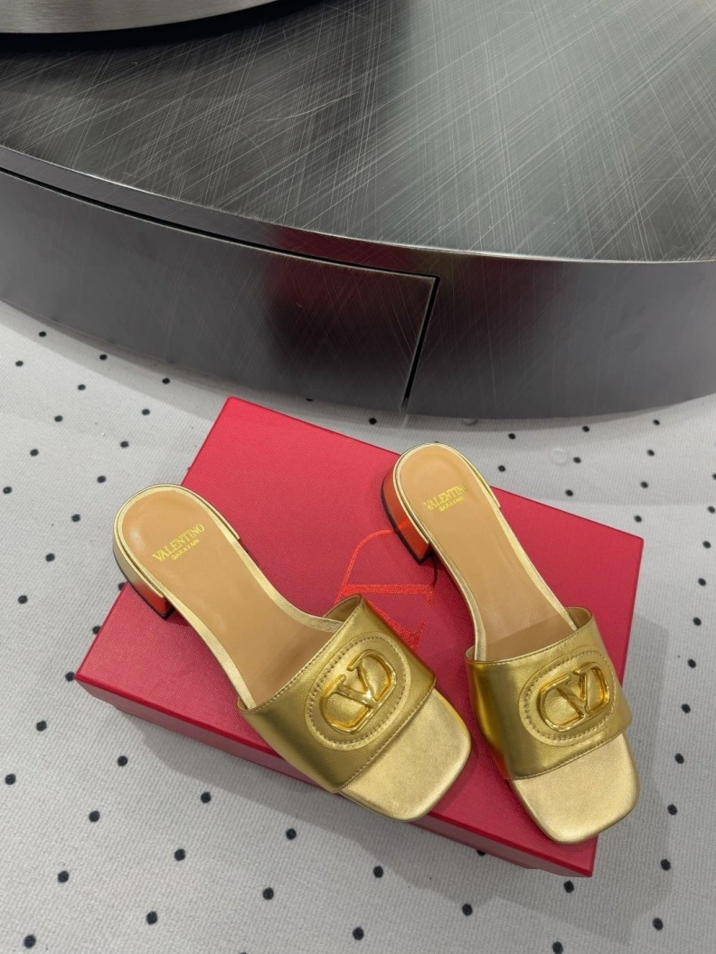 GoodFit Vxlxntino Slippers 229601