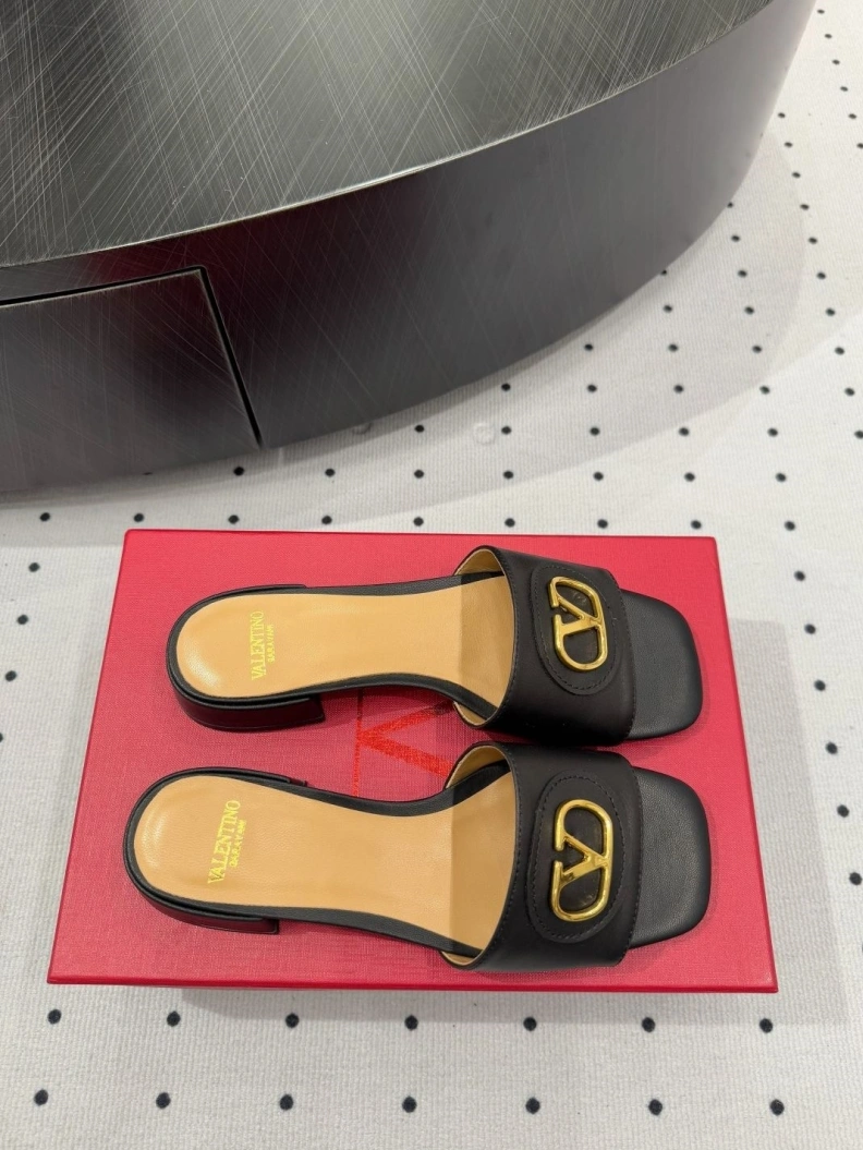 Modern Vxlxntino Slippers 229599