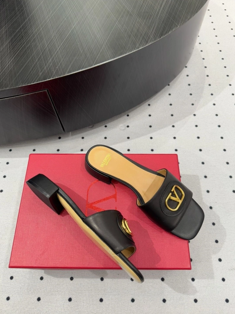 Modern Vxlxntino Slippers 229599