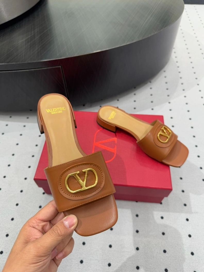 Trendsetting Vxlxntino Slippers 229596