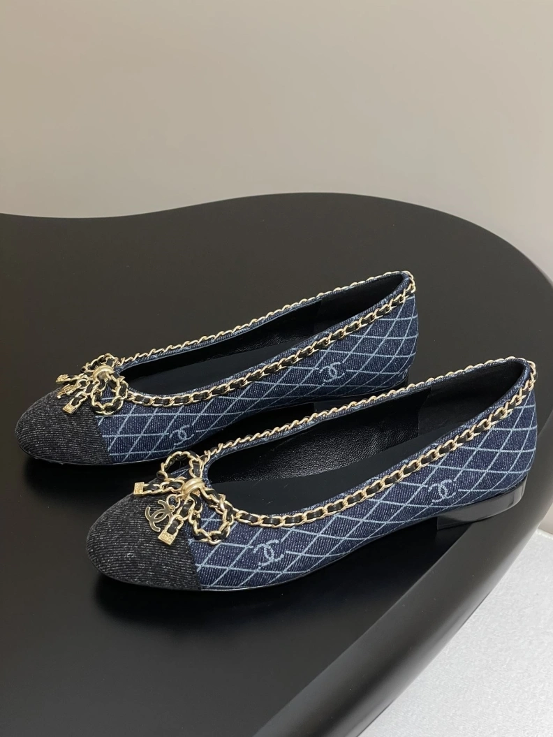 Sleek Chxnxl Flat Shoes 120827