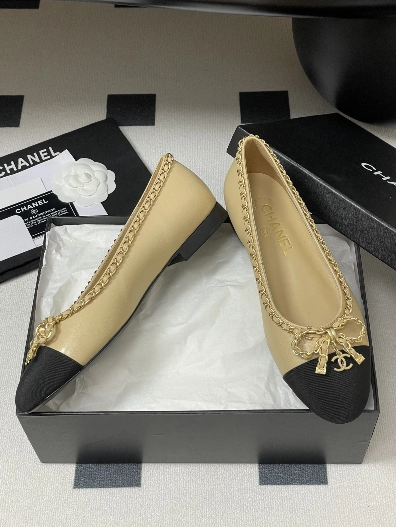 Timeless Chxnxl Flat Shoes 120823