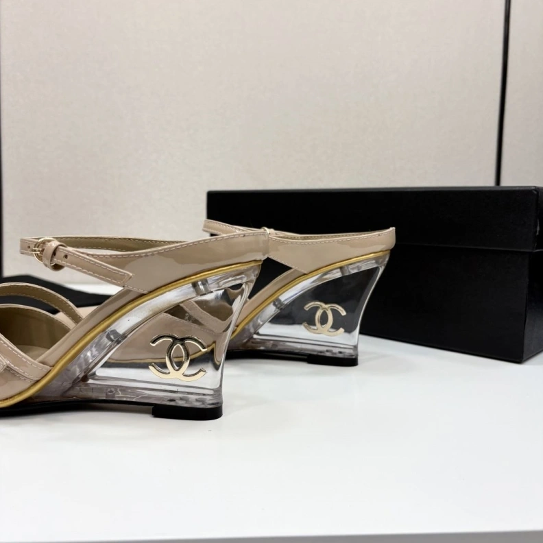Breathable Chxnxl Sandals 120240