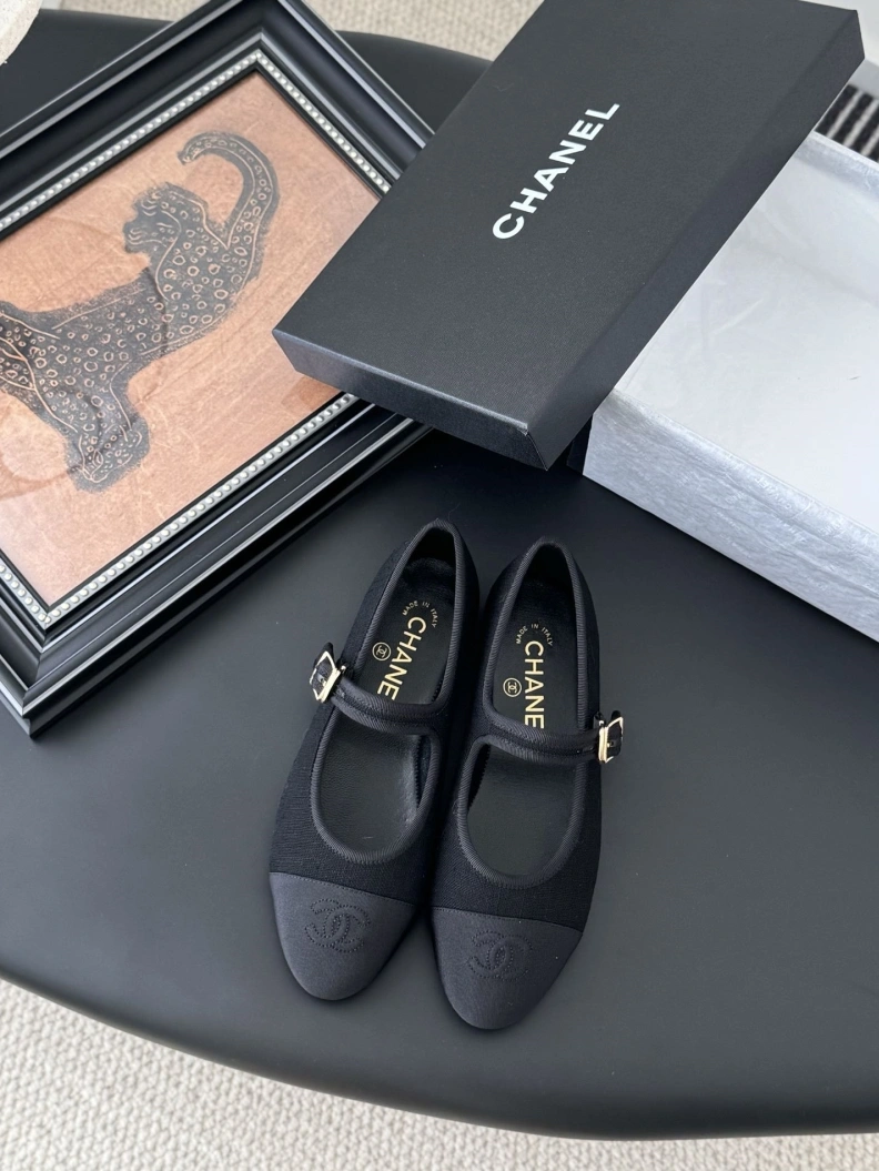 Durable Chxnxl Flat Shoes 120819