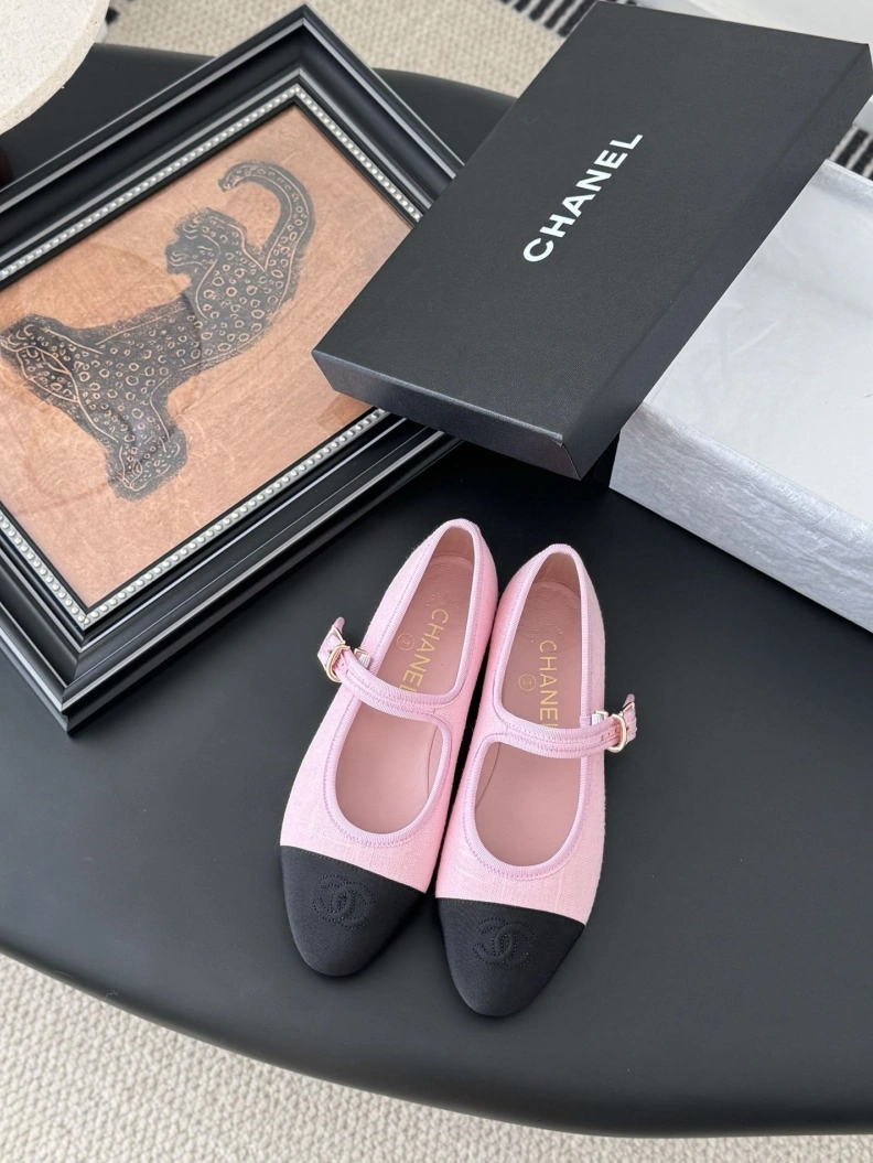 Reliable Chxnxl Flat Shoes 120814