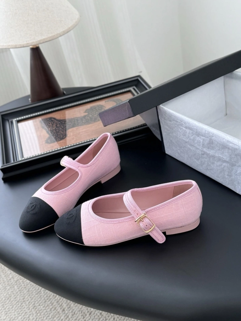 Reliable Chxnxl Flat Shoes 120814
