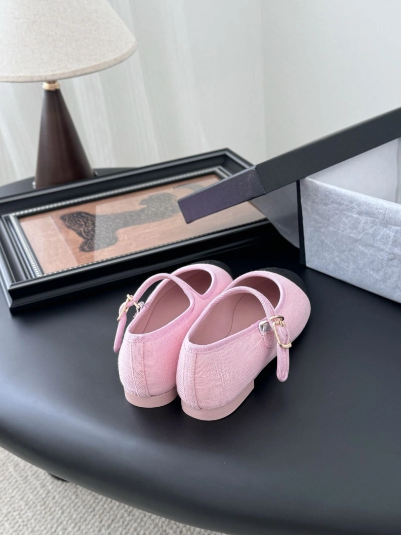 Reliable Chxnxl Flat Shoes 120814
