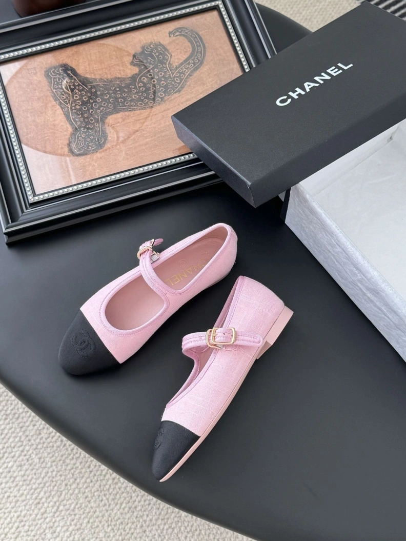 Reliable Chxnxl Flat Shoes 120814