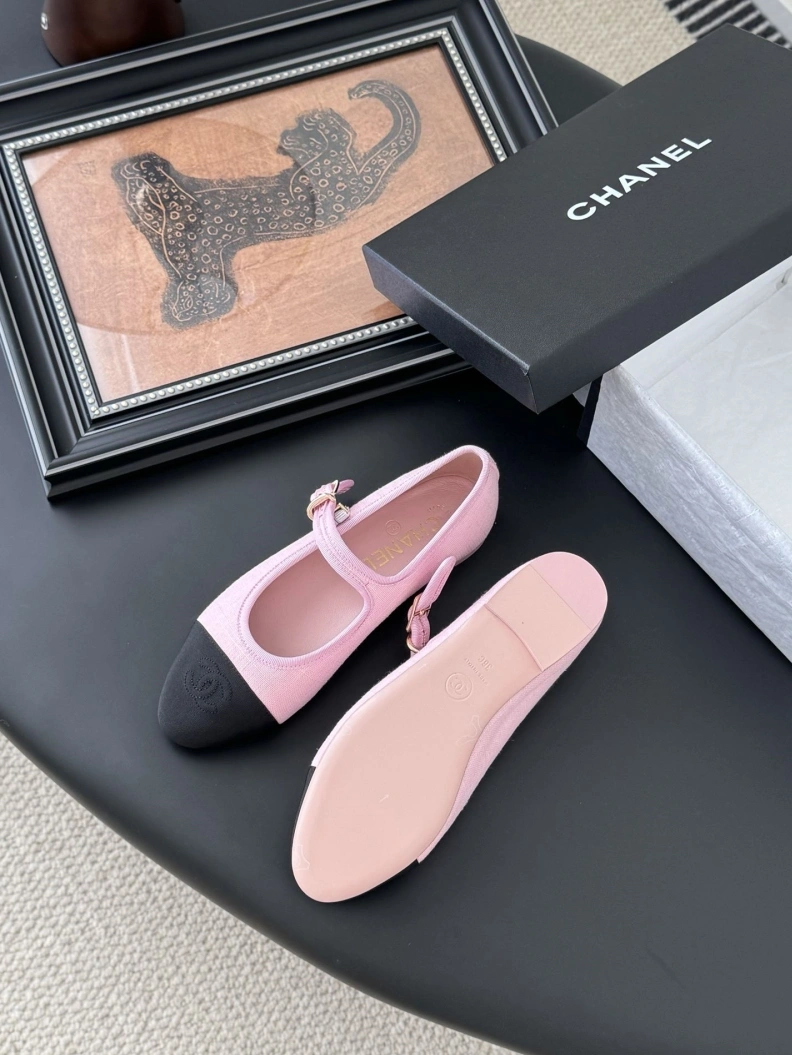 Reliable Chxnxl Flat Shoes 120814