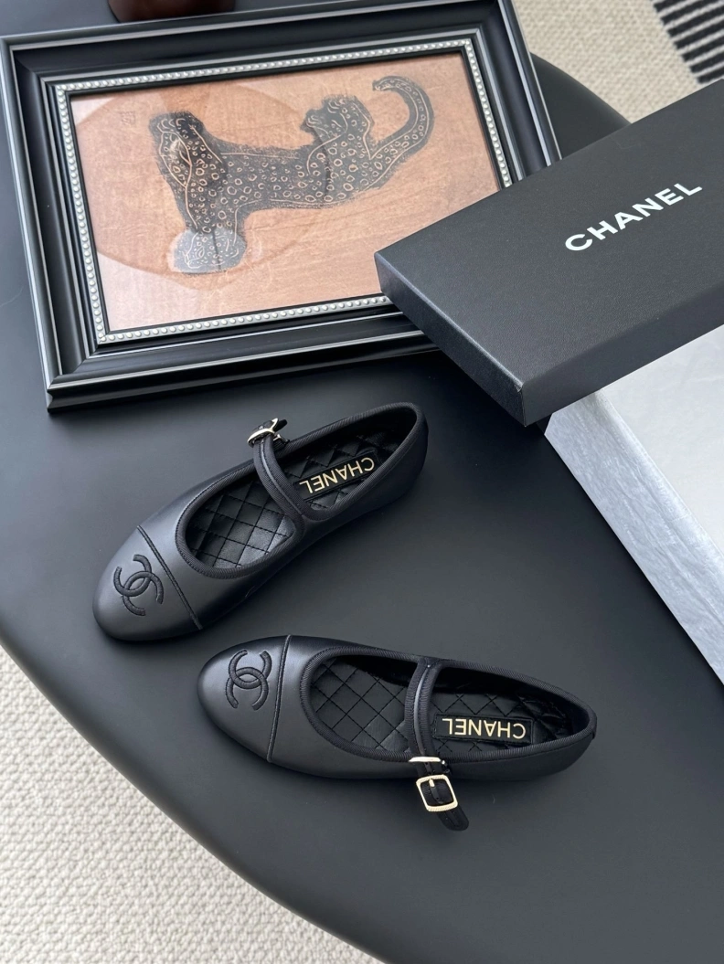 Durable Chxnxl Flat Shoes 120811