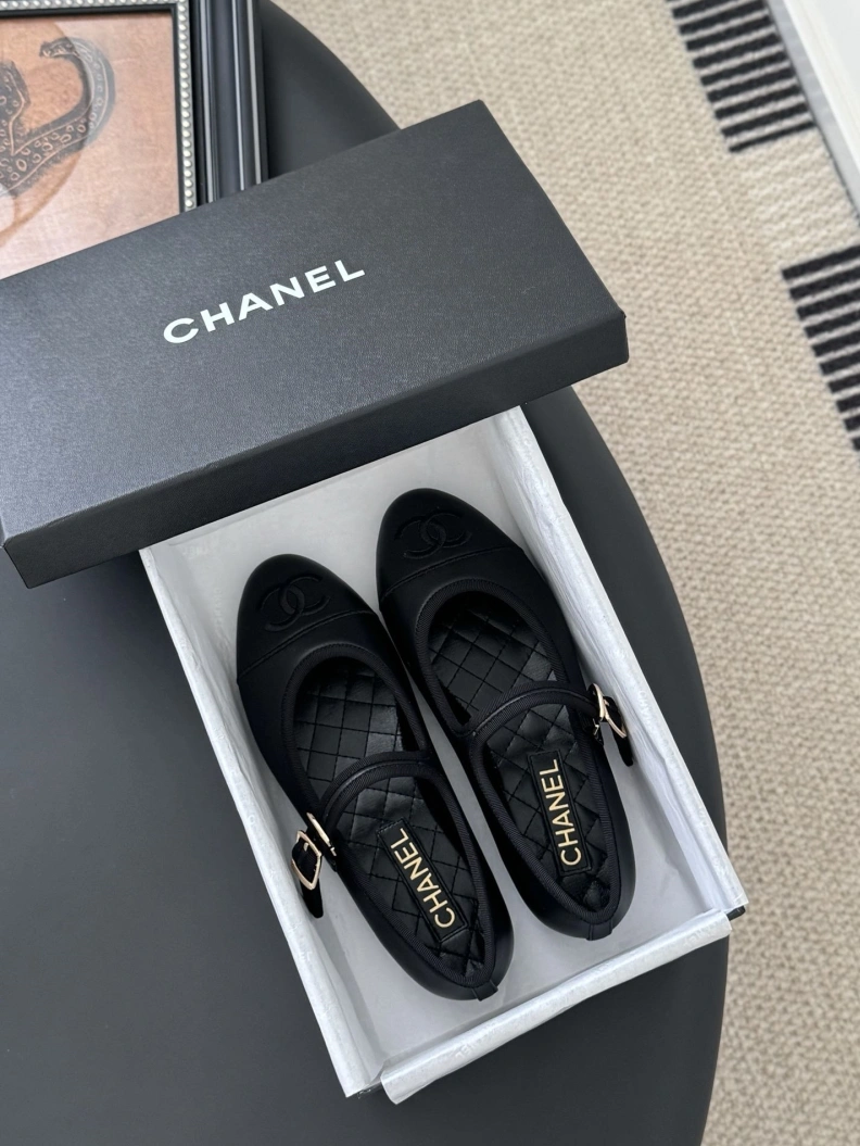 Durable Chxnxl Flat Shoes 120811