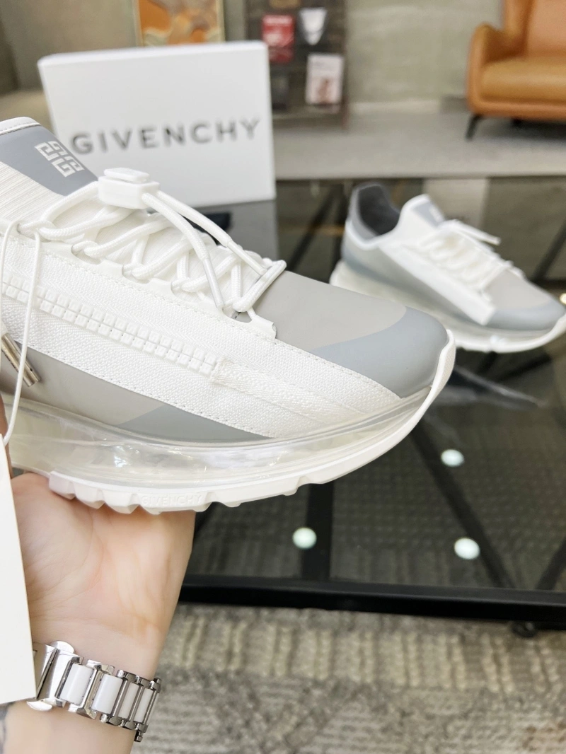 Gxvxnchy Sneakers Lightweight 153757