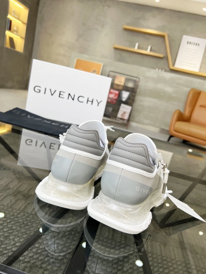 Gxvxnchy Sneakers Lightweight 153757