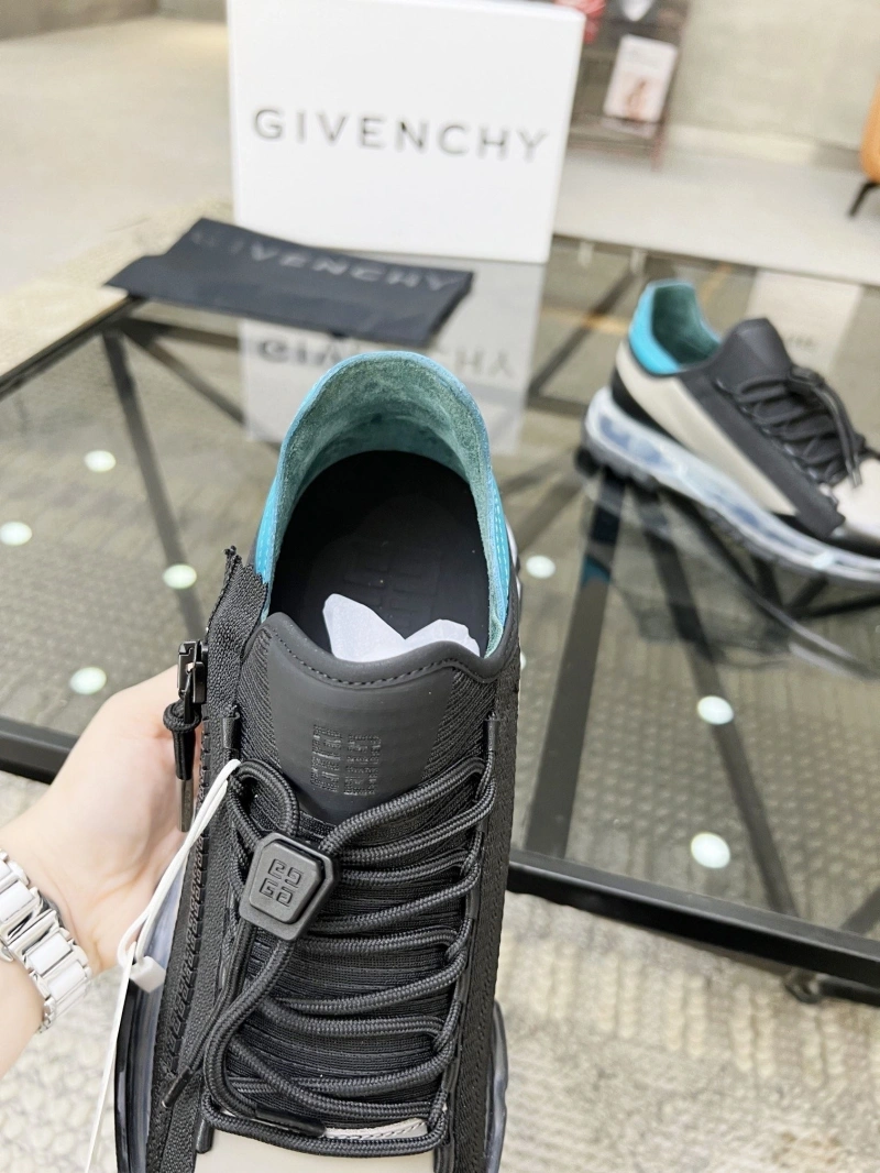 Gxvxnchy Sneakers SmartChoice 153756