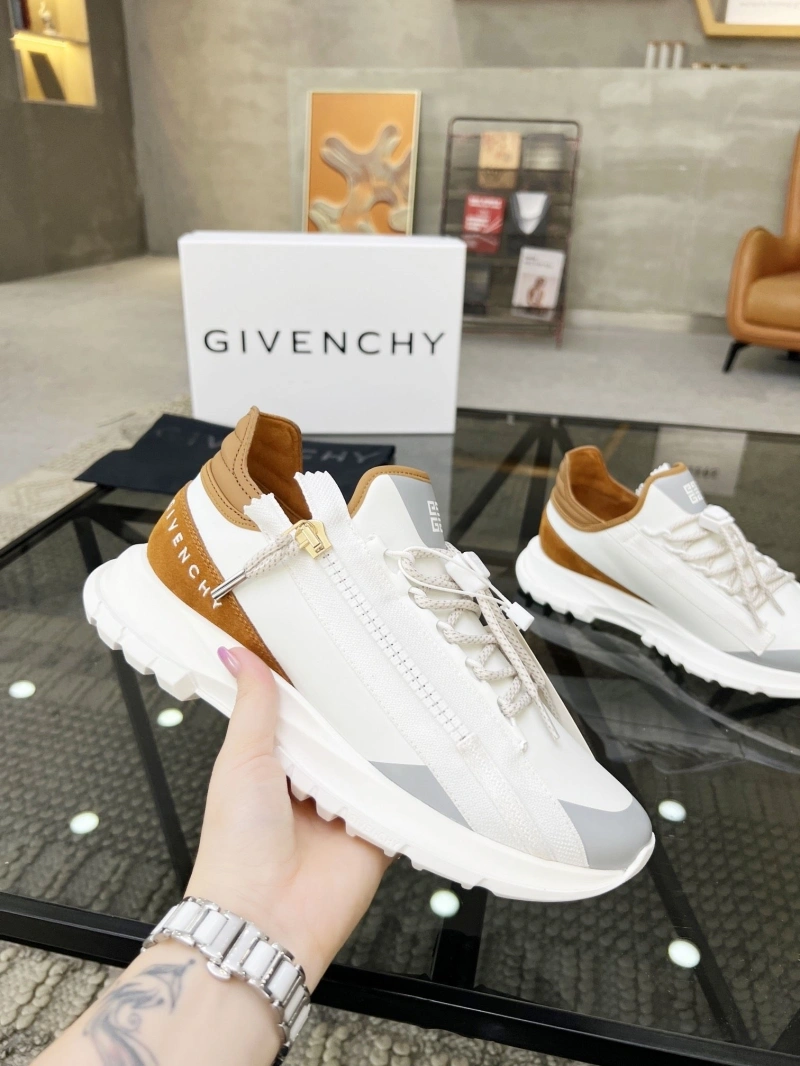 Gxvxnchy Sneakers Lightweight 153755