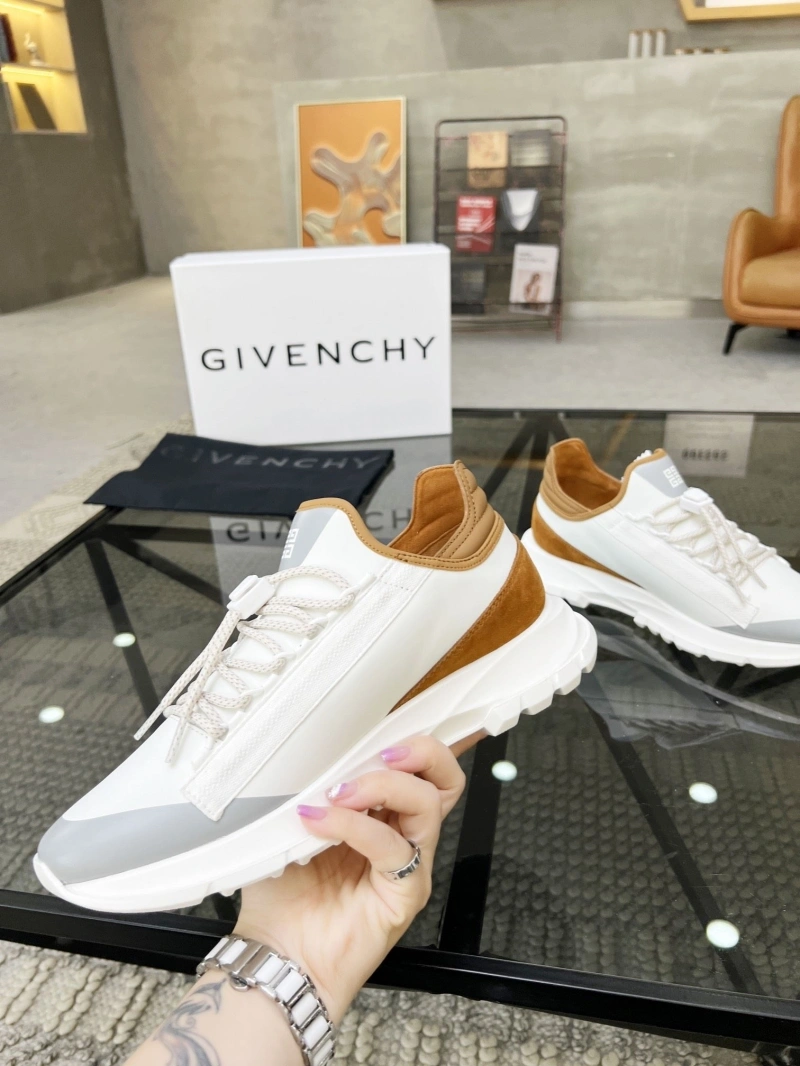 Gxvxnchy Sneakers Lightweight 153755