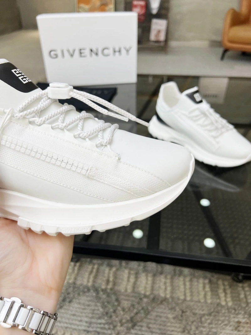 DailyWear Gxvxnchy Sneakers 153752