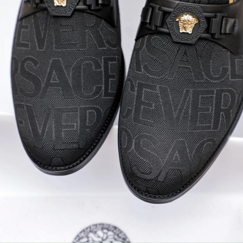 Flexible Gxvxnchy Leather Shoes 153829