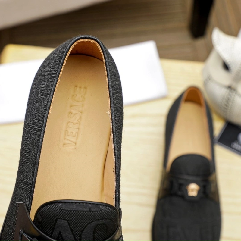 Flexible Gxvxnchy Leather Shoes 153829