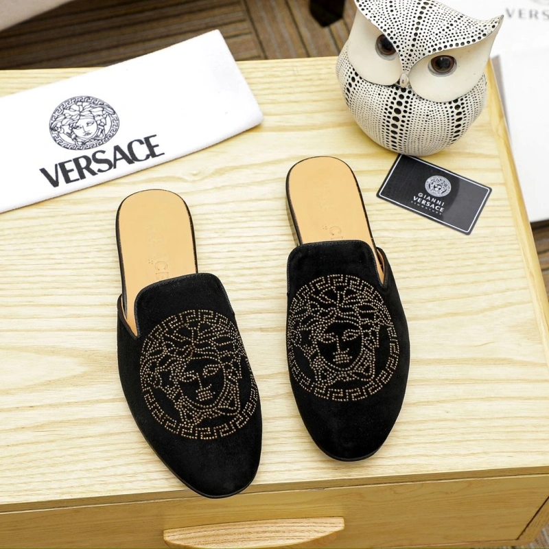 EasyMatch Gxvxnchy Slippers 153798