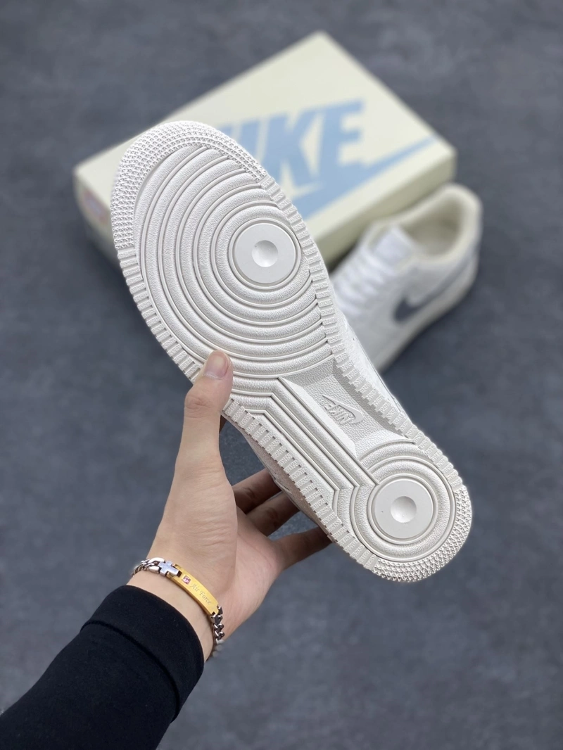 Sleek Nxkx Sneakers 199269