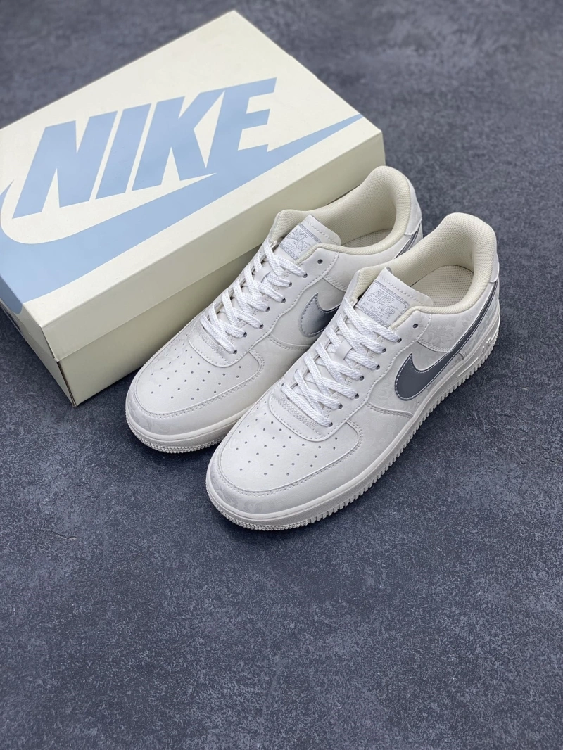 Sleek Nxkx Sneakers 199269