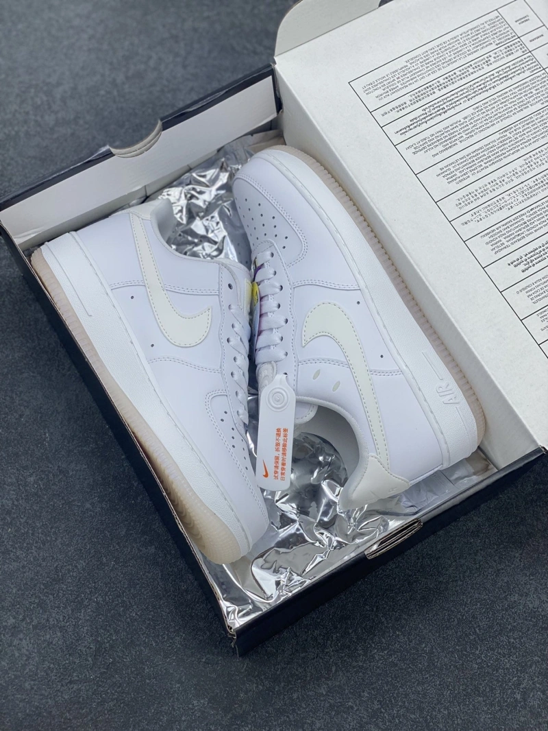 Bright Nxkx Sneakers 199239